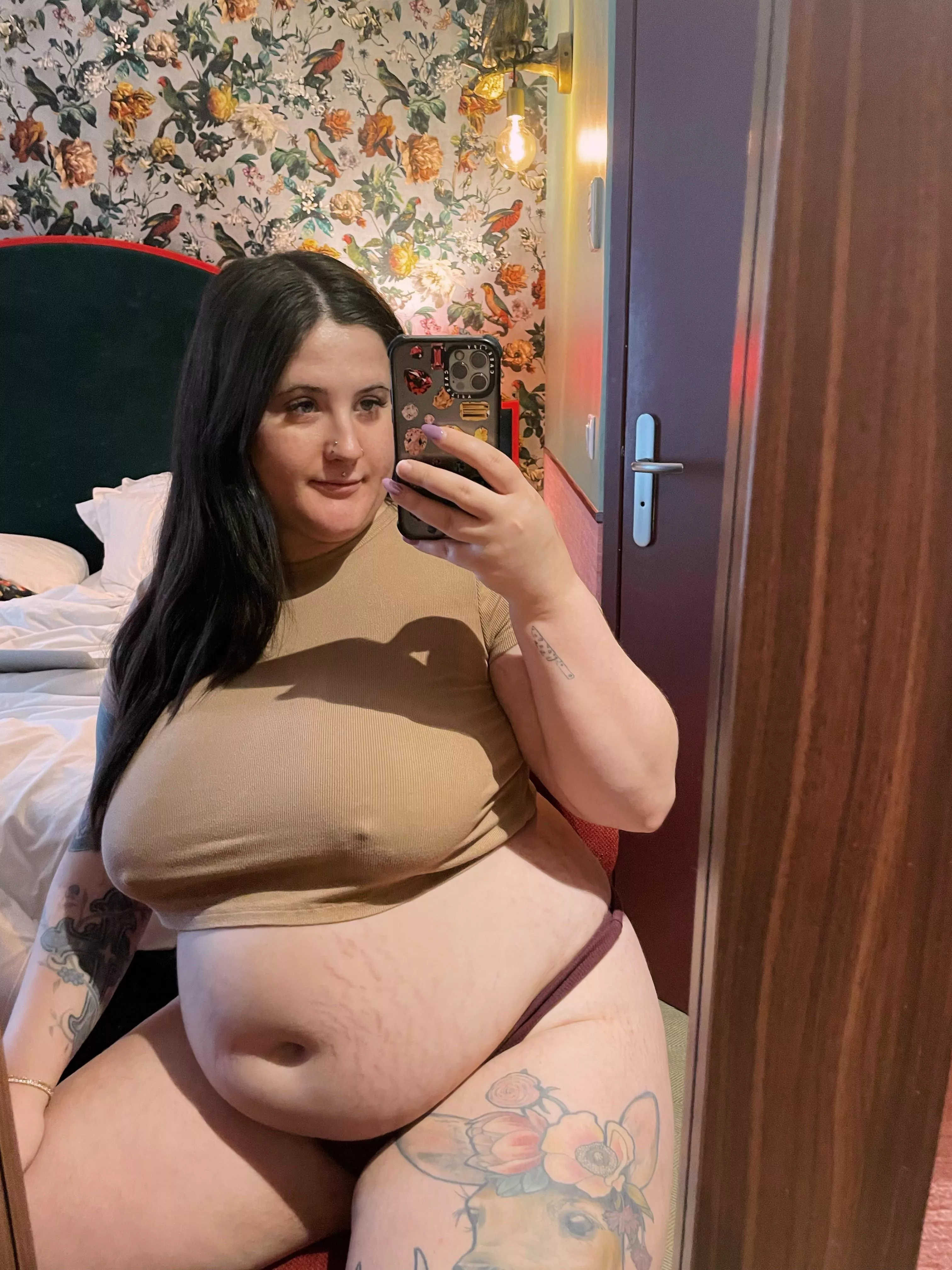 yes, there is a chair behind me posted by feedxmexdaddy