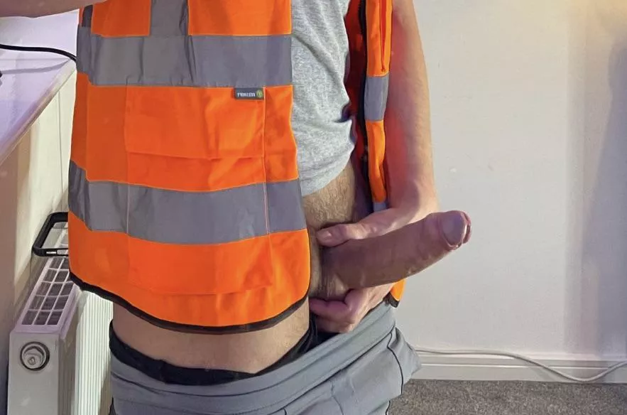 32 m horny for ass and mouth Hmu gayausbloke posted by Hot_Weight5701