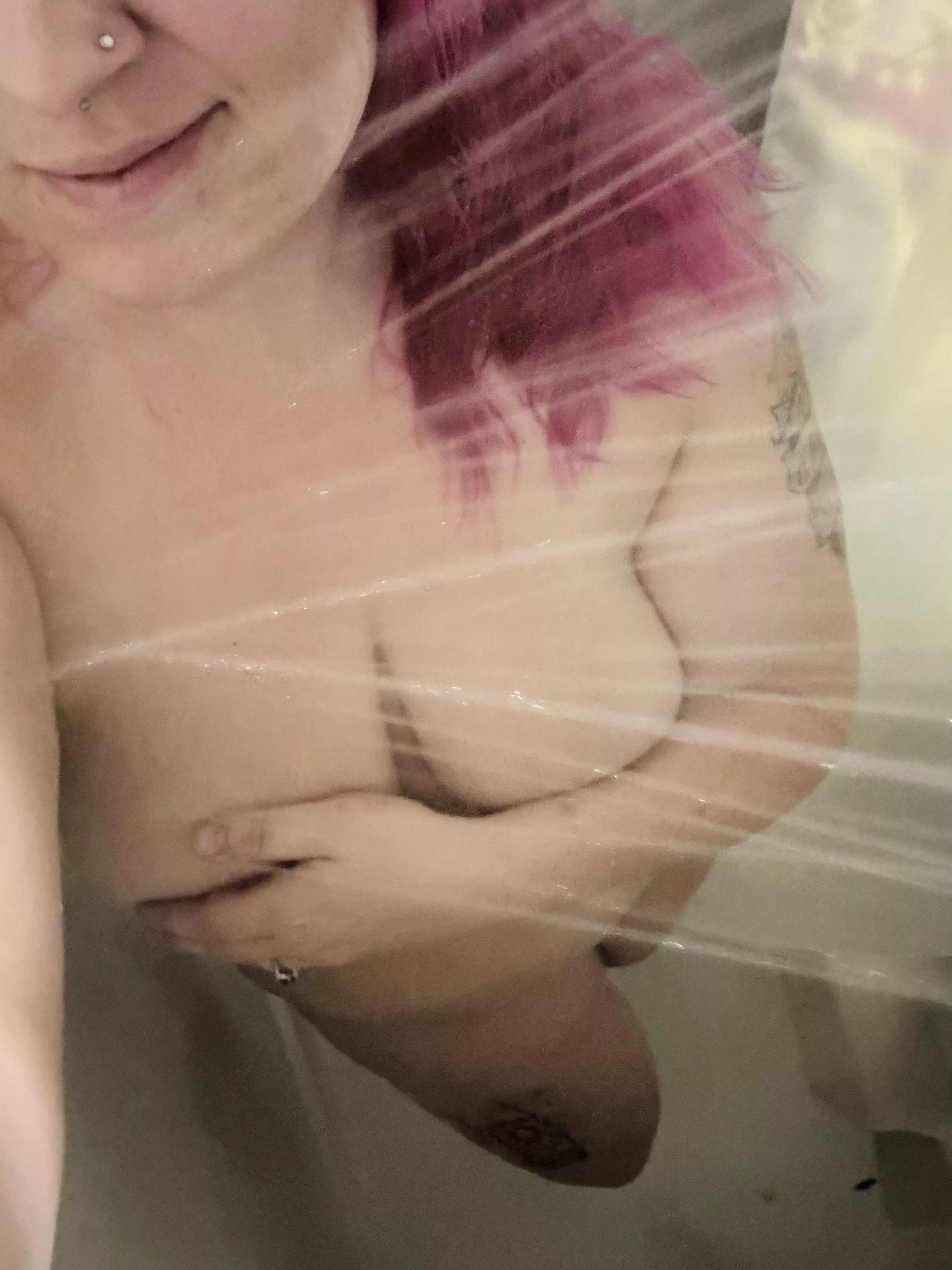 come in the waters fine  posted by BelleBordeaux3