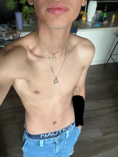 Do you like skinny guys ?  by DramaticAd1482