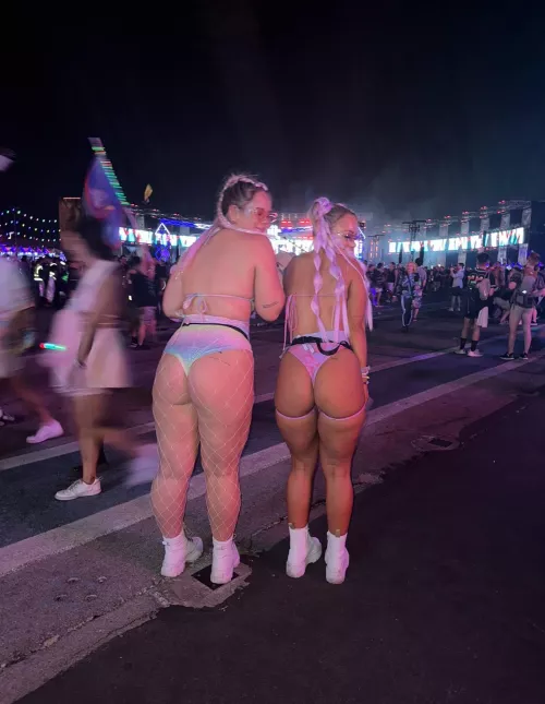 festi ass 🩷😈 by keeksuncensoreddd