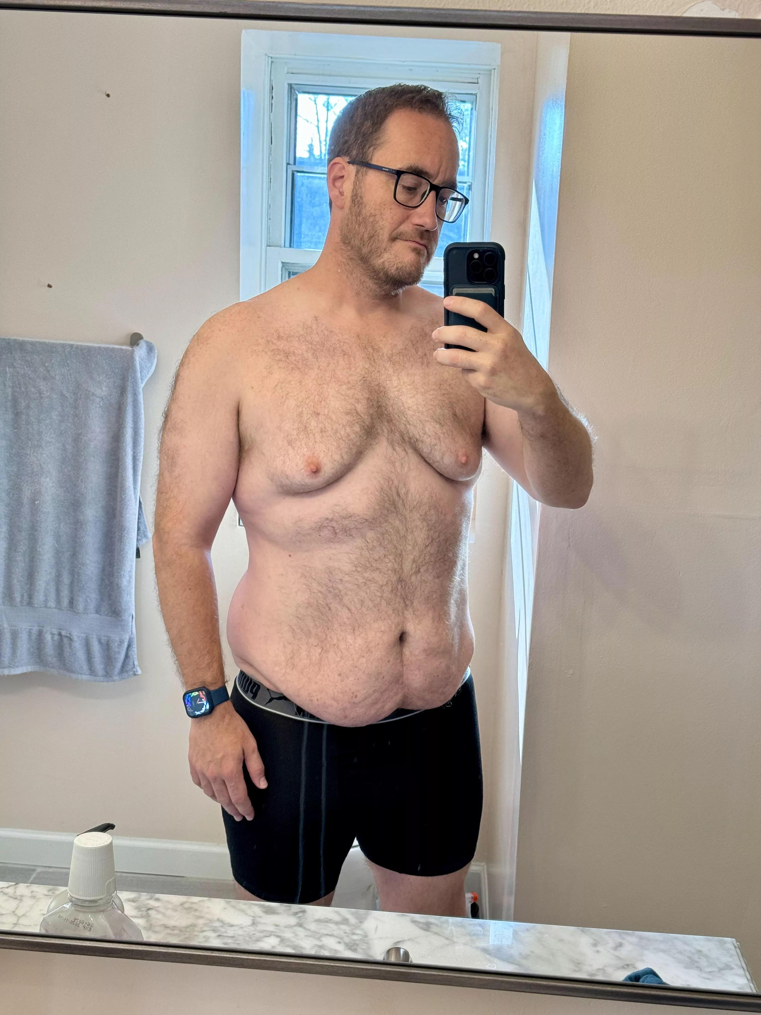 Headed for a 7.5 mile run before work. Who am I?!? (42) posted by runningthefataway