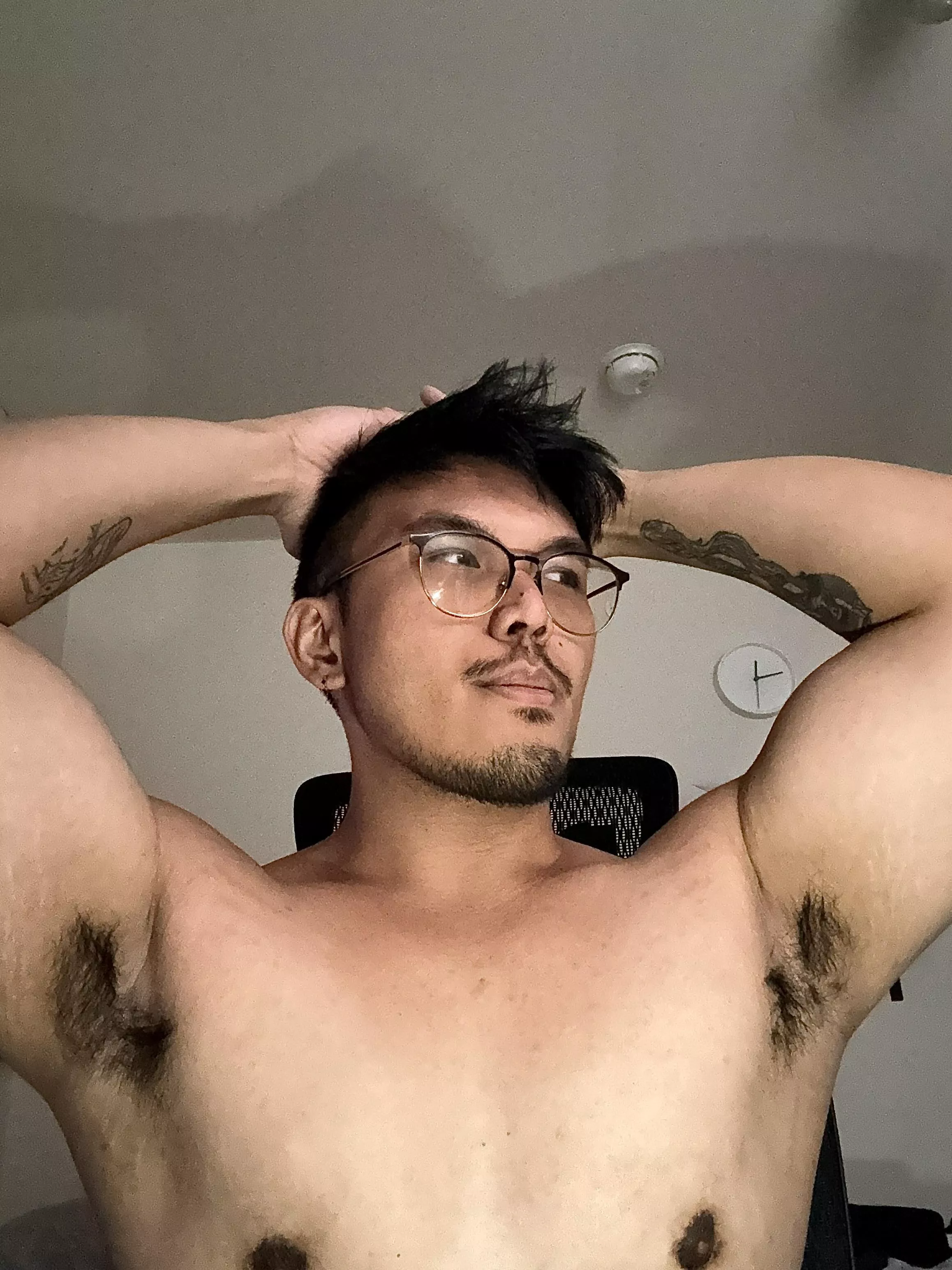 Hiya  posted by aegyoyo_