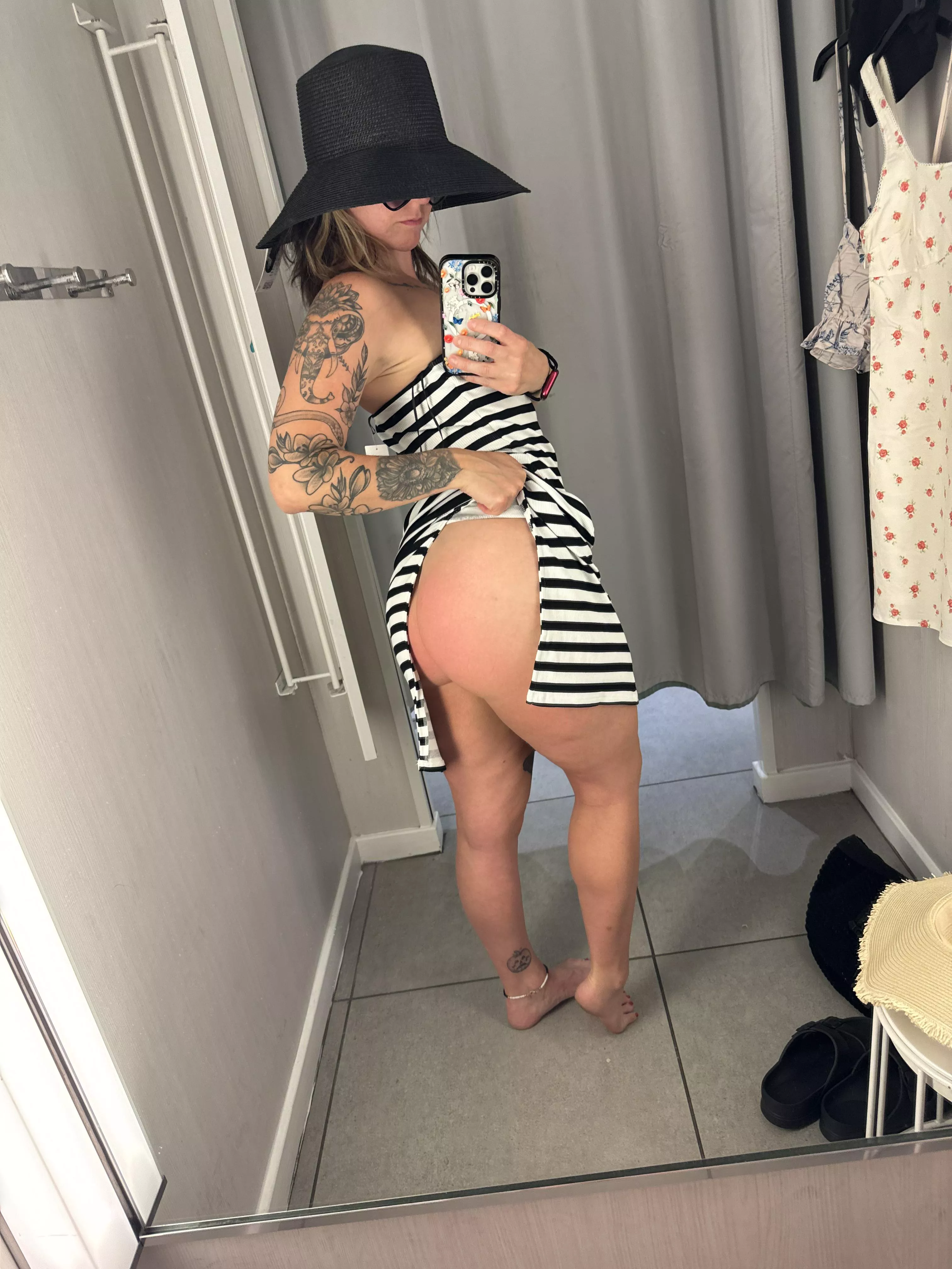 I burnt my booty at the pool  posted by PeachSweets23