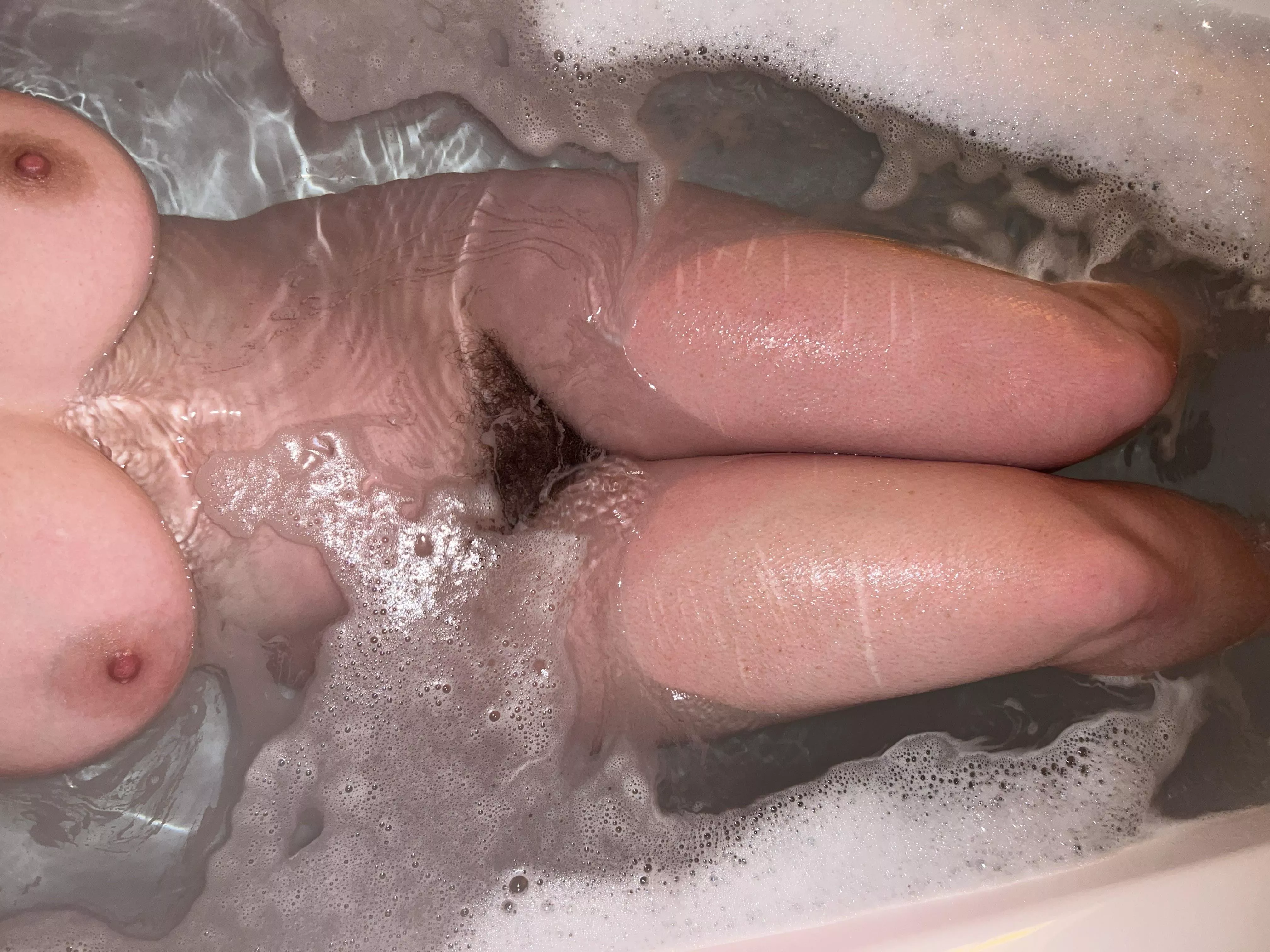 I think this bathtub can hold both of us  posted by faekitti