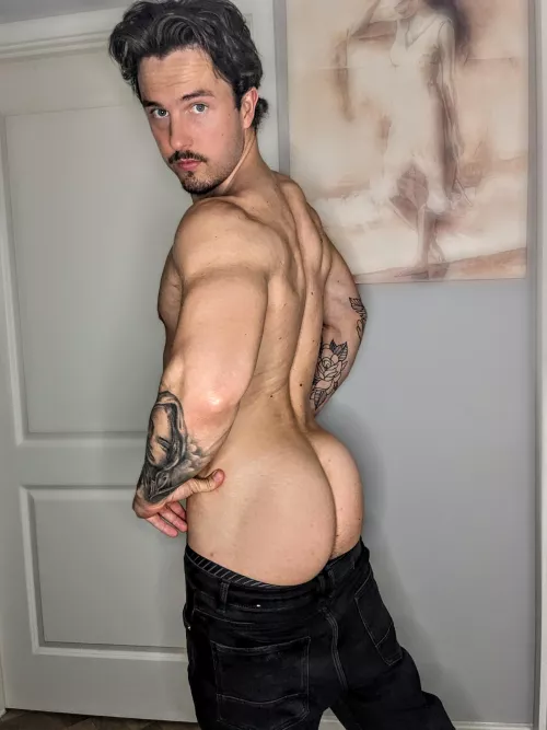 Like my shelf 😜🍑 by Old-Contribution2960