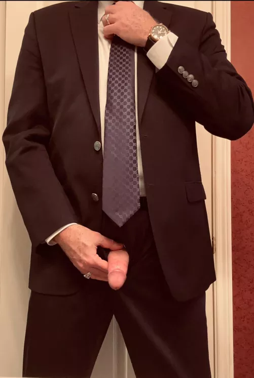 Married Dad, Horny & Heading Into The Office [41] by AustinBiDude