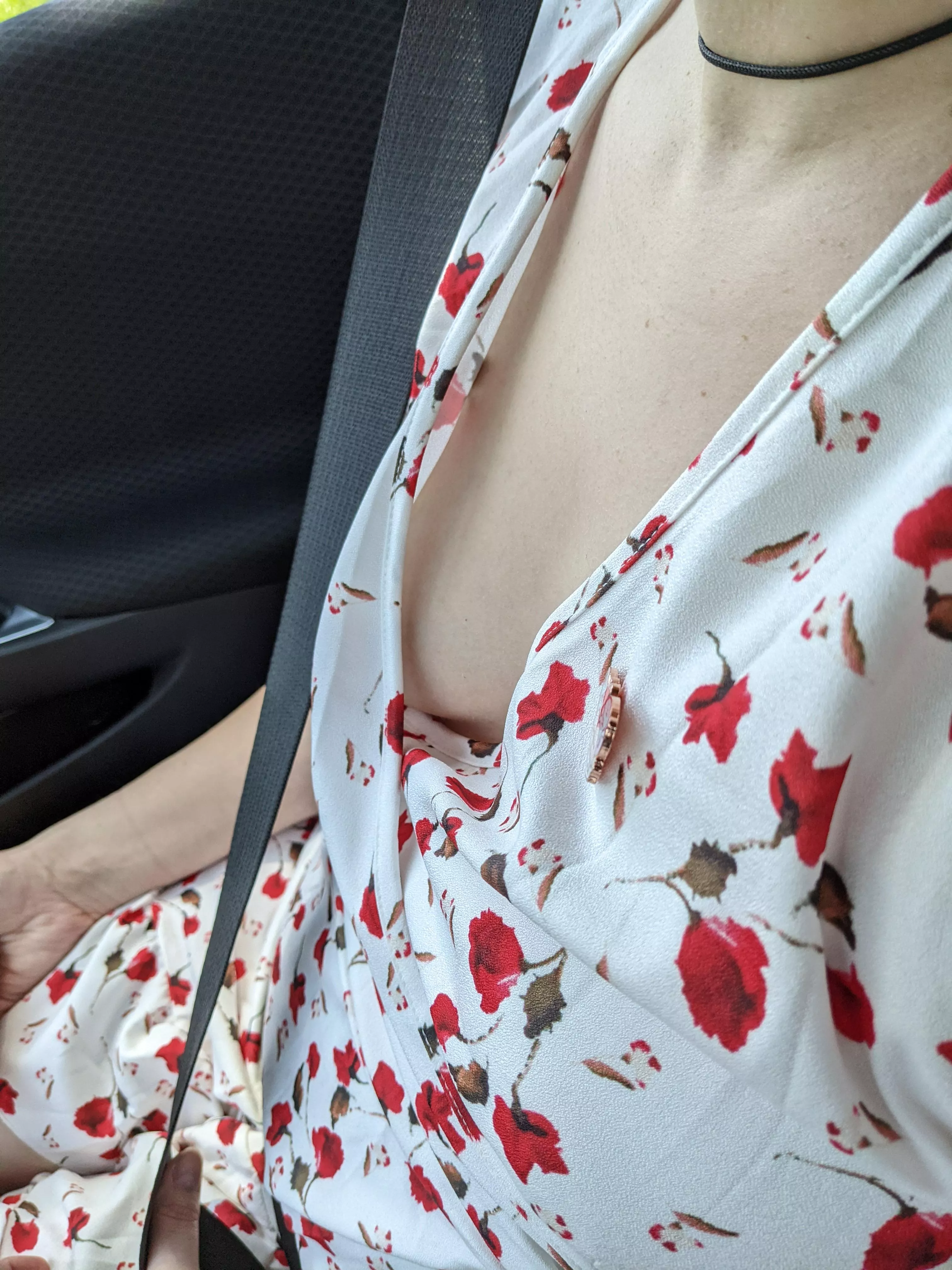 Not really sure why he had such a hard time keeping his eyes on the road... posted by windsingr