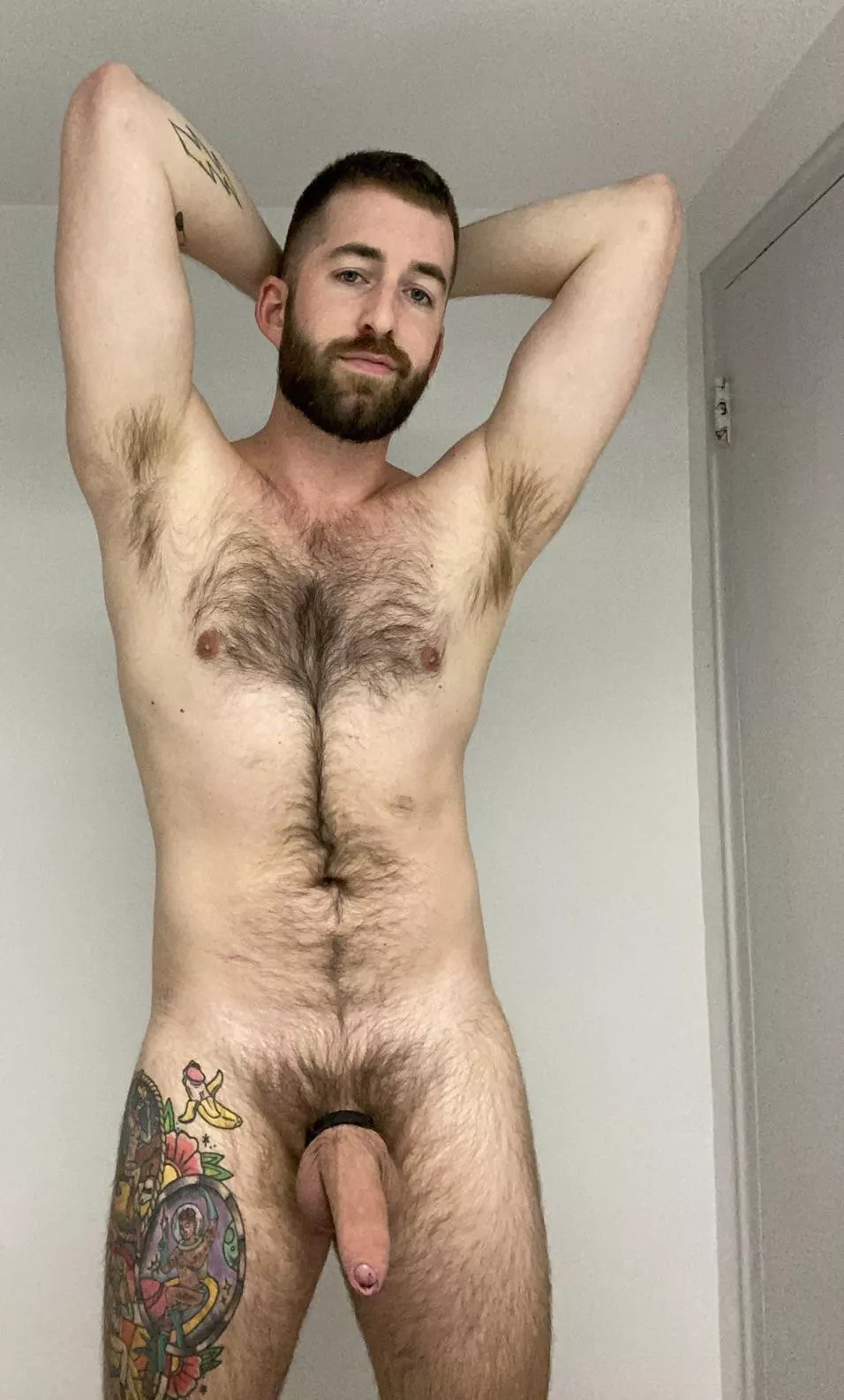 Real men have hair posted by Downlowbottom1