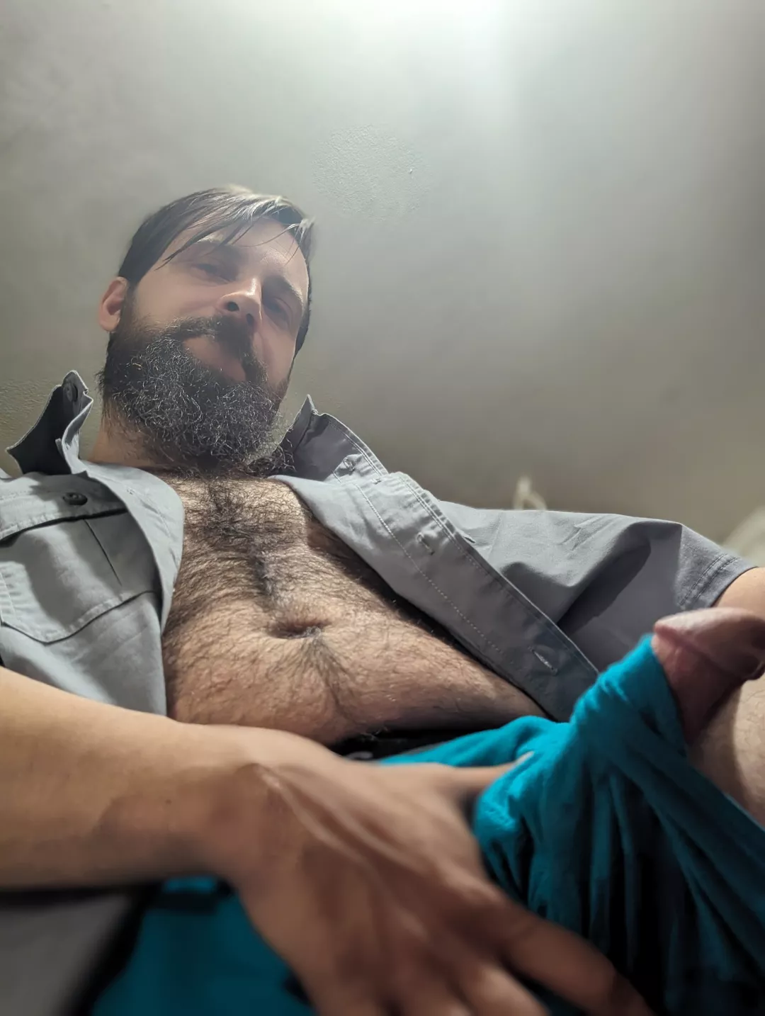 There is a video too posted by bearded_phantom365