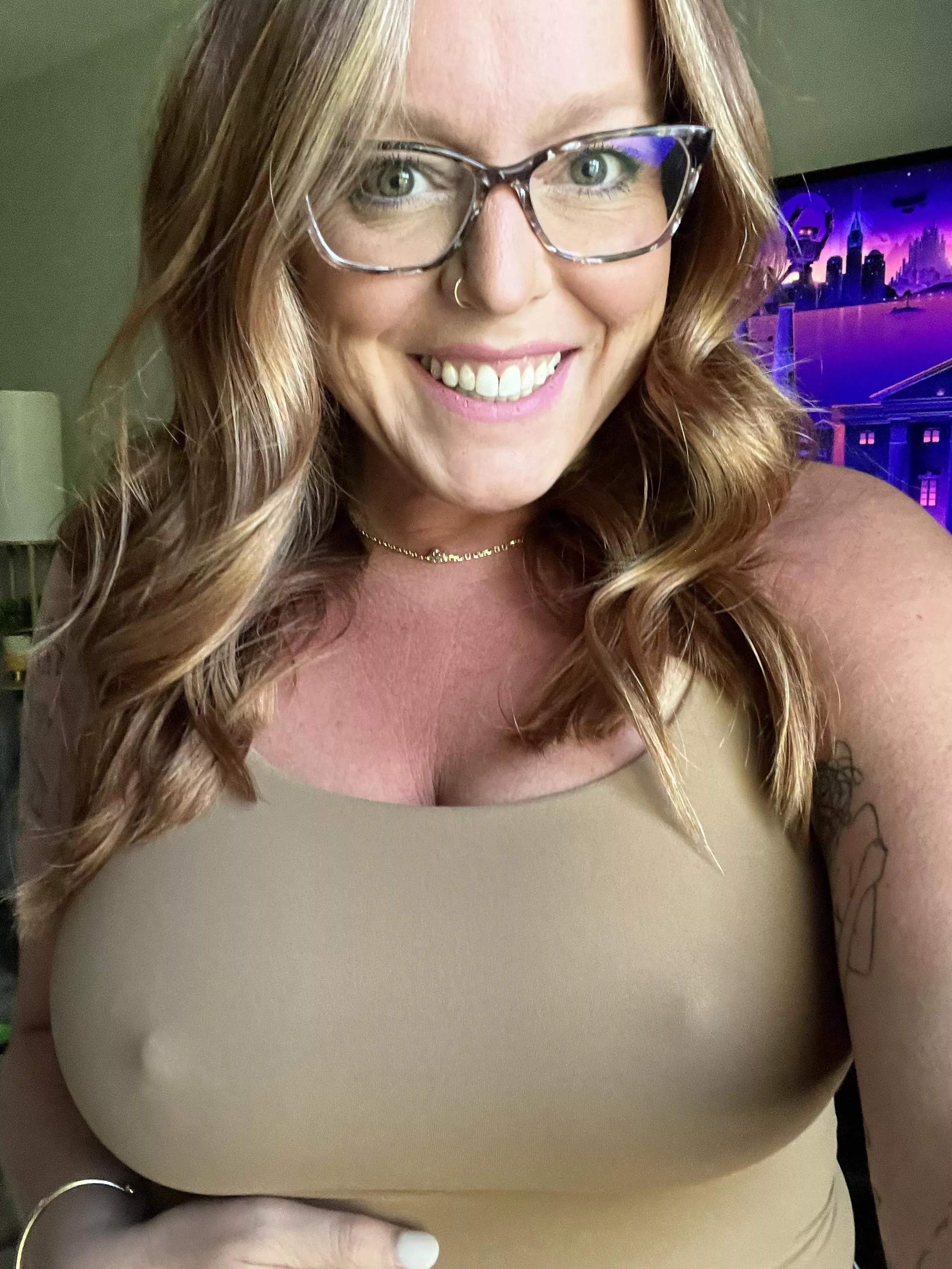 All natural…red, freckles, big ass titties! [IRTR] posted by SpicyGingerGoddess