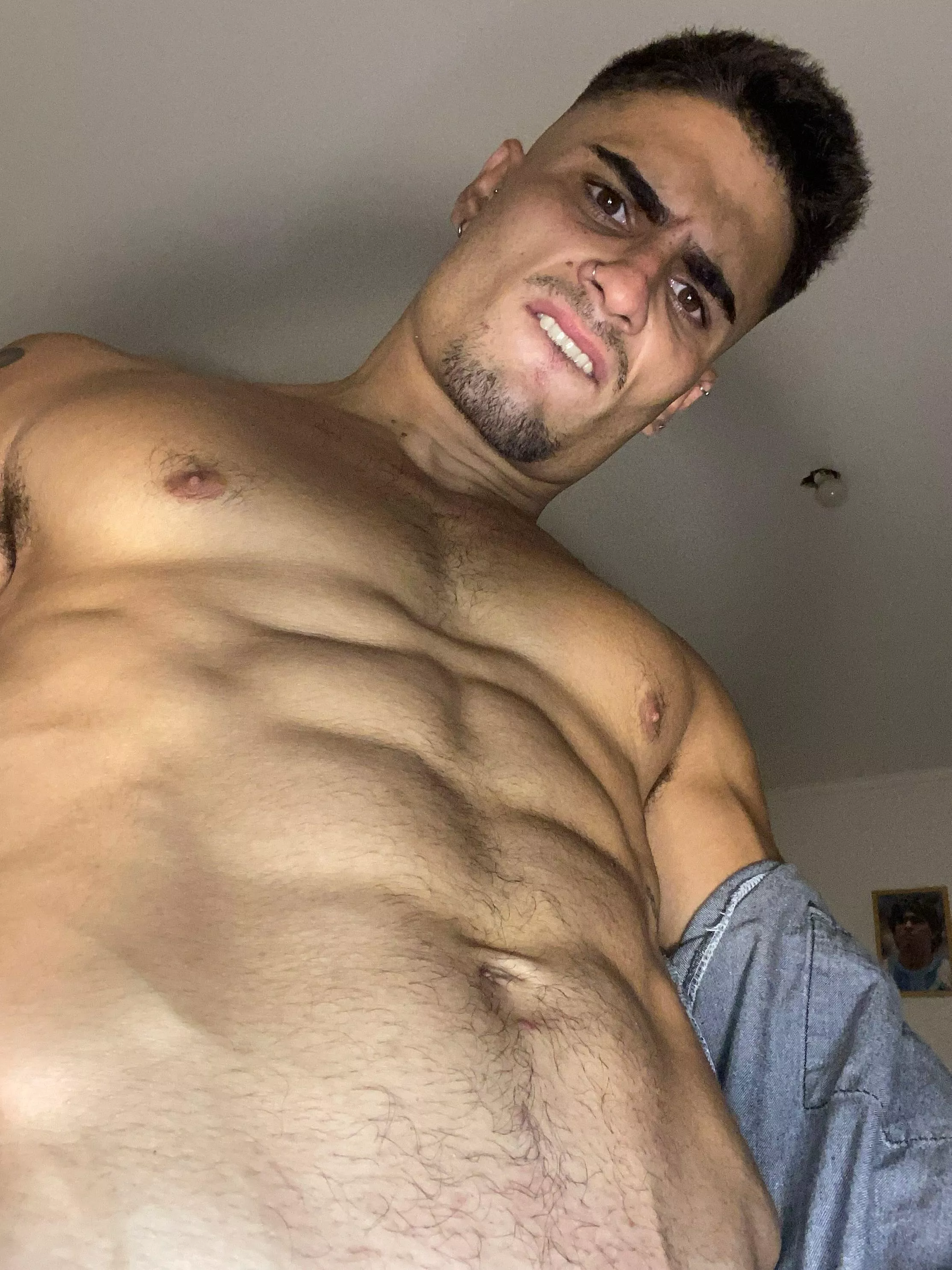 Dare to enter the den of this alpha stud? posted by OliverKinggxoxo