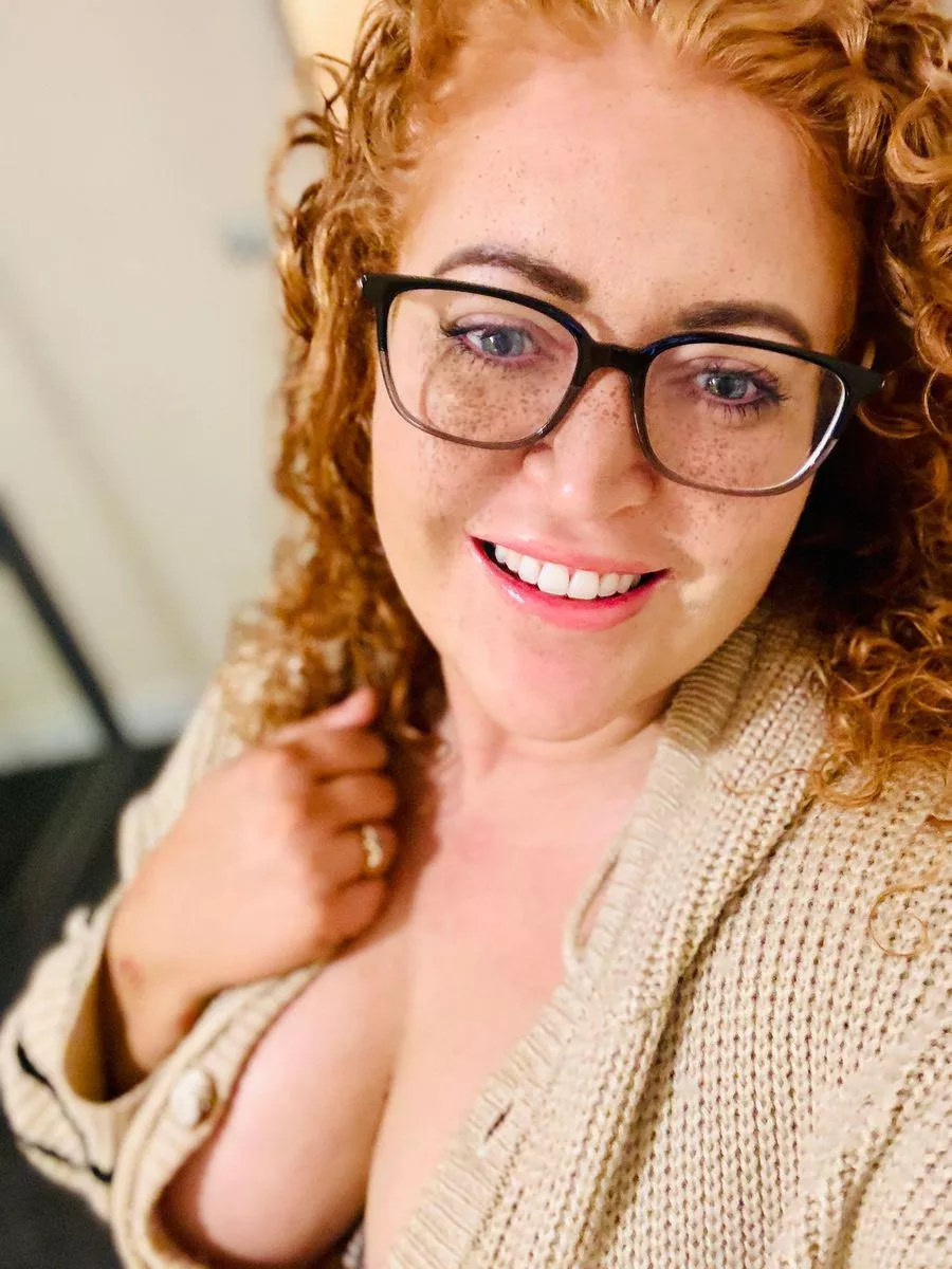 Do you think glasses suit me guys? [IRTR] posted by MundaneDeduction