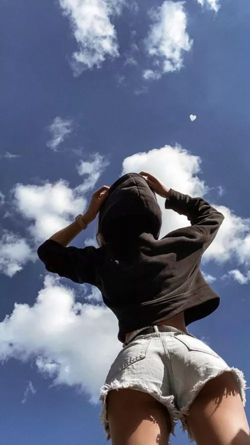 I think this is cute. click comments by Agreeable-Camera3540