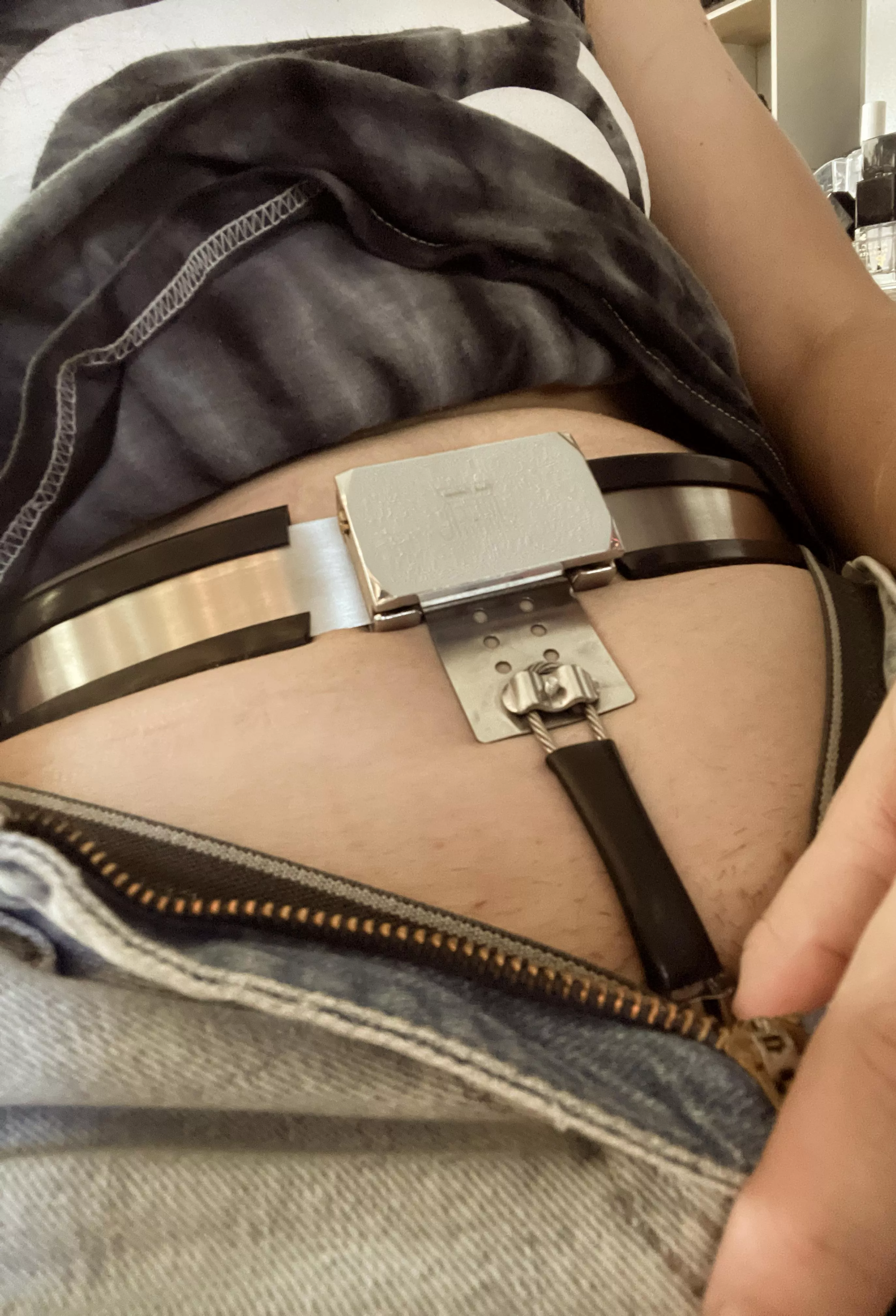 Locked up at my desk posted by Chastityslut4679