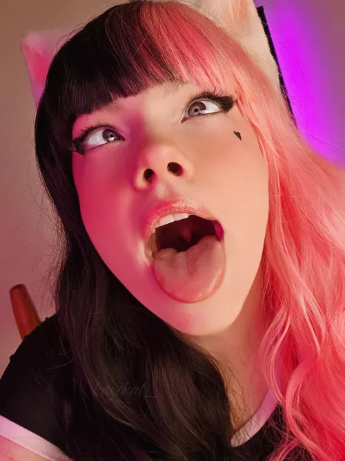 Put your cock in this kitty's mouth  by Kayekat_