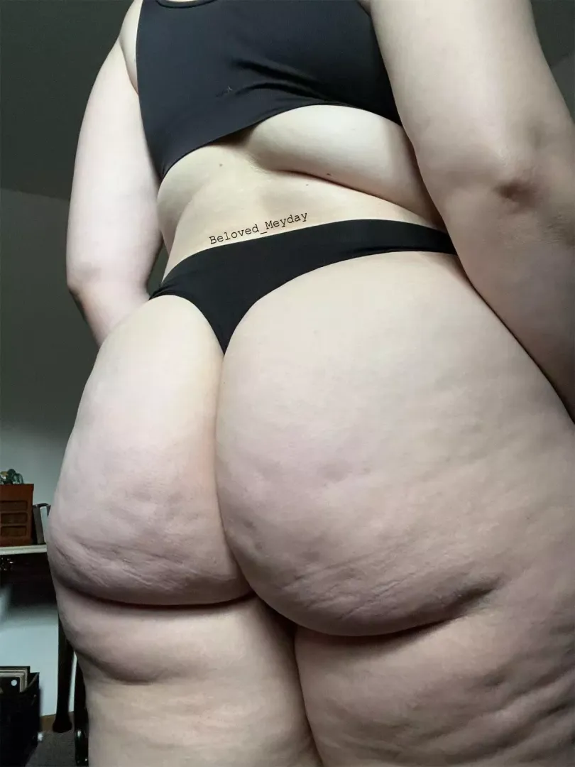 Real & thick  by Beloved_Meyday