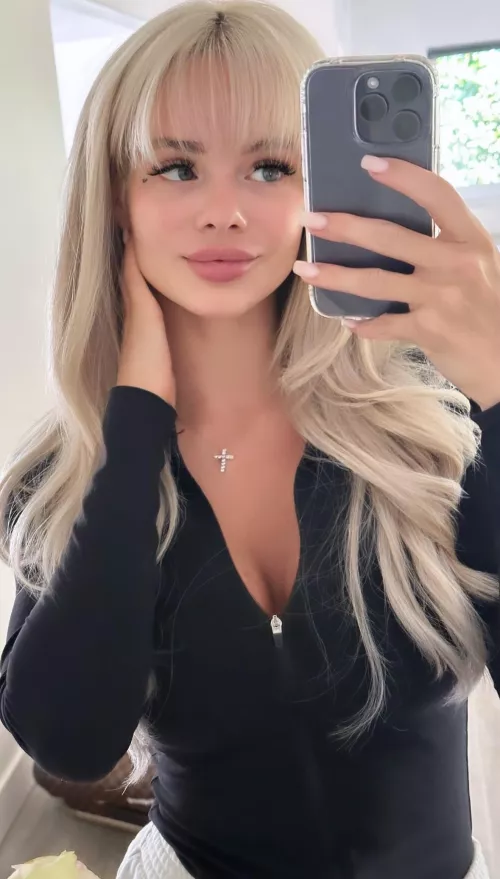 She Is An Absolutely Perfect Ten Beauty. by TaylorSwiftIsSexy