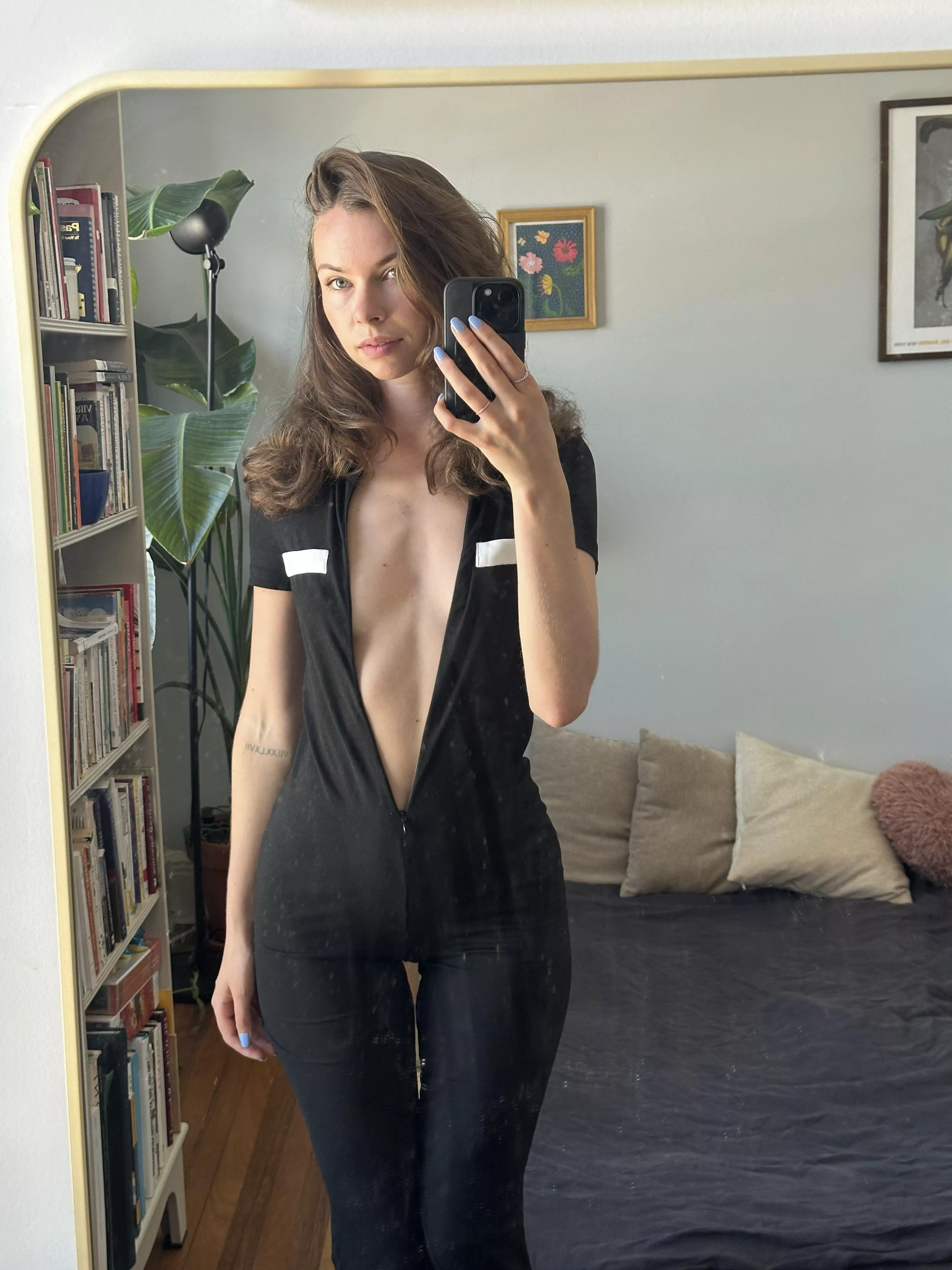 Still flexing my gap with pants posted by RealAliaBlack