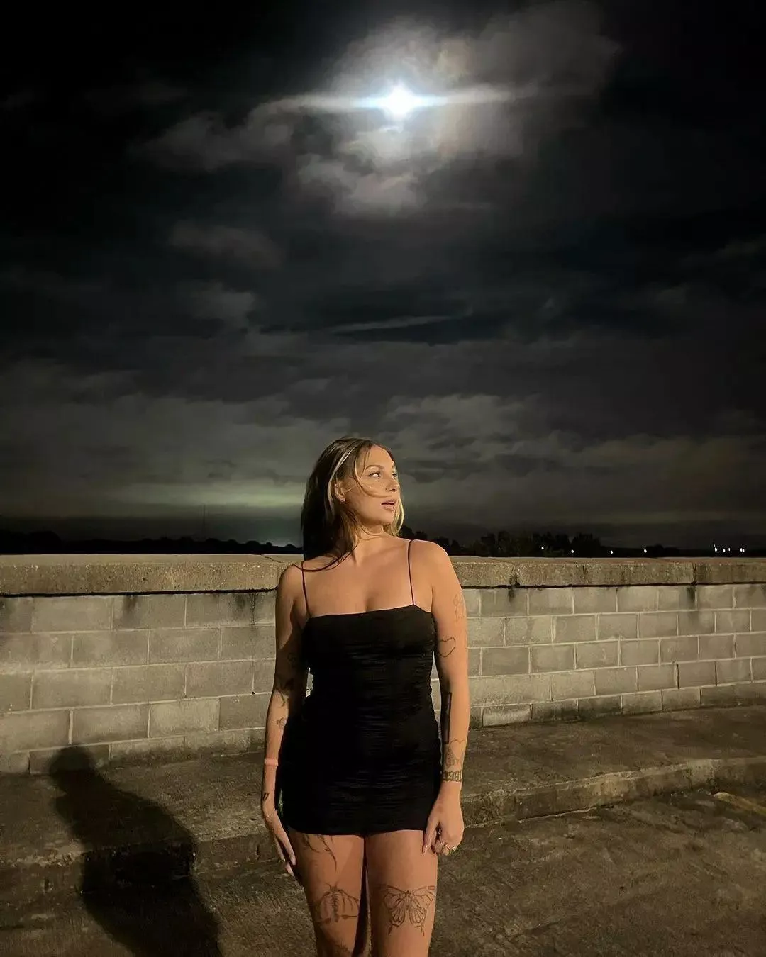 Wanna go out on a date with a classy girl posted by xo2sexyy