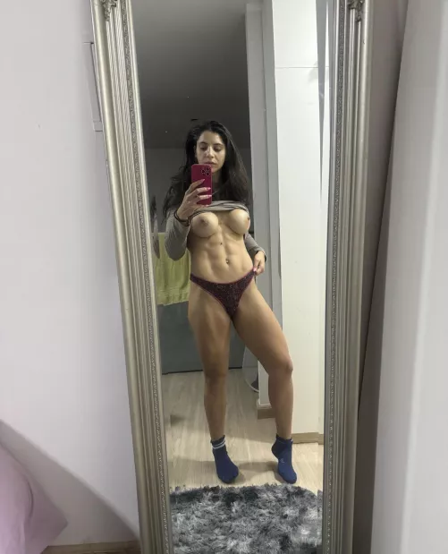 What's your favourite muscle on a girl (f) by PolicyQuick1221