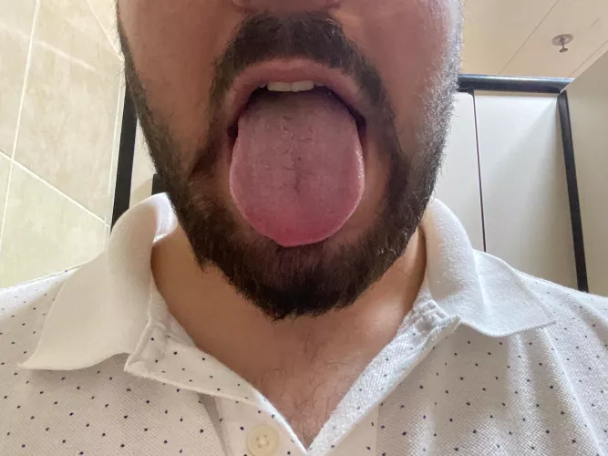 Who’s horny and bored wants to chat and trade pics by Independent-Rich7934