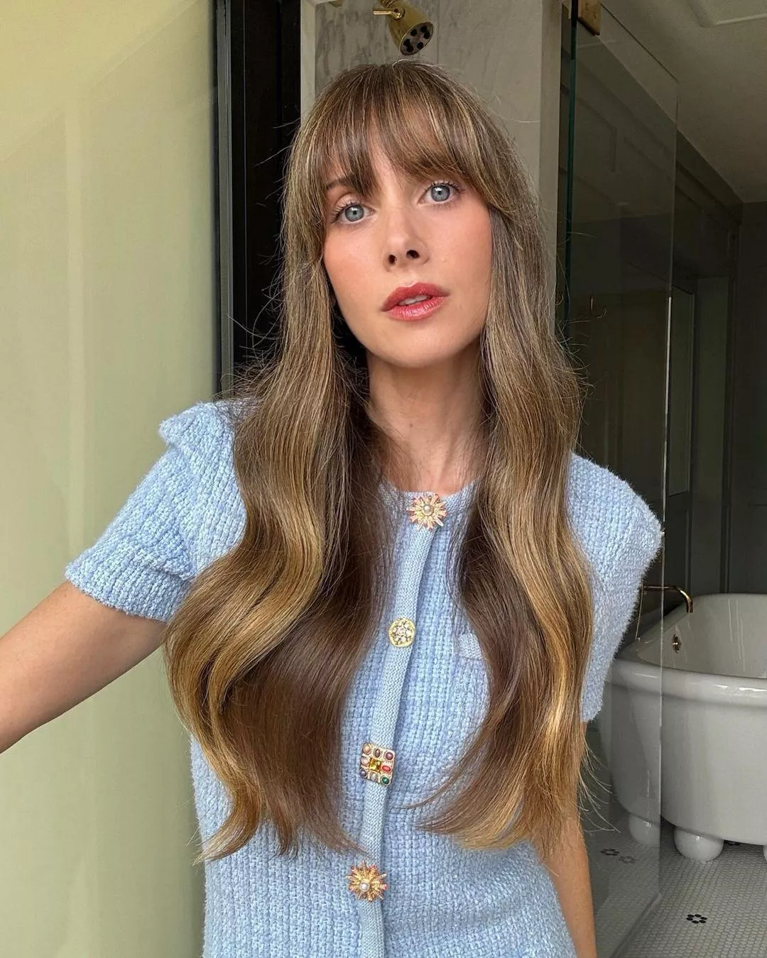 Alison Brie posted by artistpolarbear