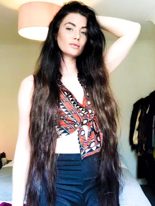 Channeling my inner Goddess with every strand of my luscious, divine hair 👸 by GoddessScarlettDomme