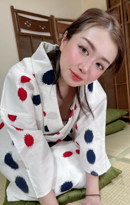 Do you like my japanese outfit? by shihoshodogirl