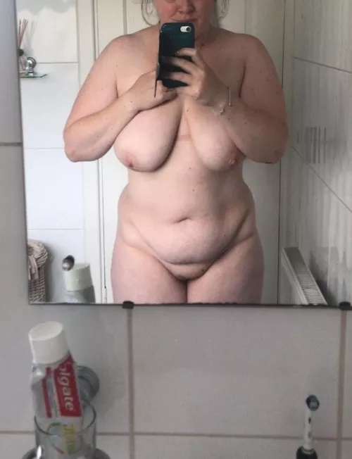 I'm all clean, ready to be dirty again by camicalc