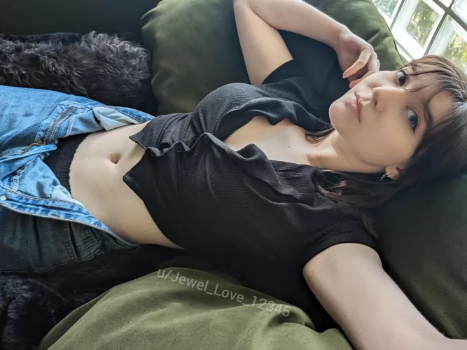 I'm craving a kiss 🤭 by Jewel_Love_12345