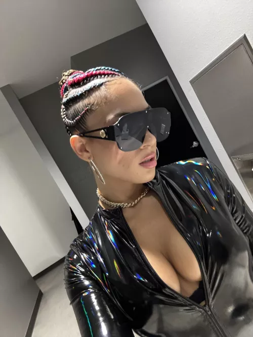 Lola Vice by SheetAcrobat