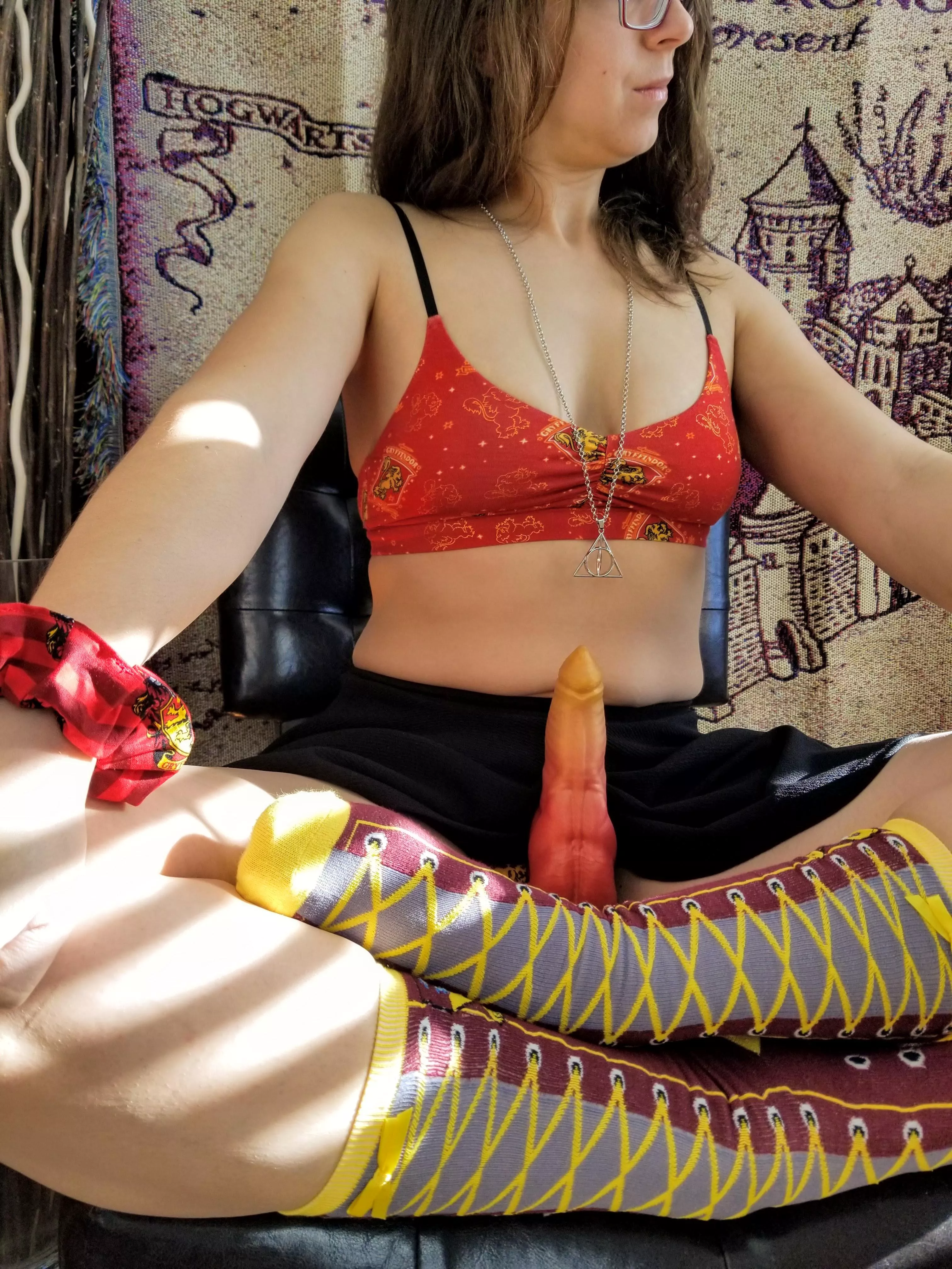 Love matching with my toys. Large Glyph in signature with suction cup.  posted by Mrs_Tight