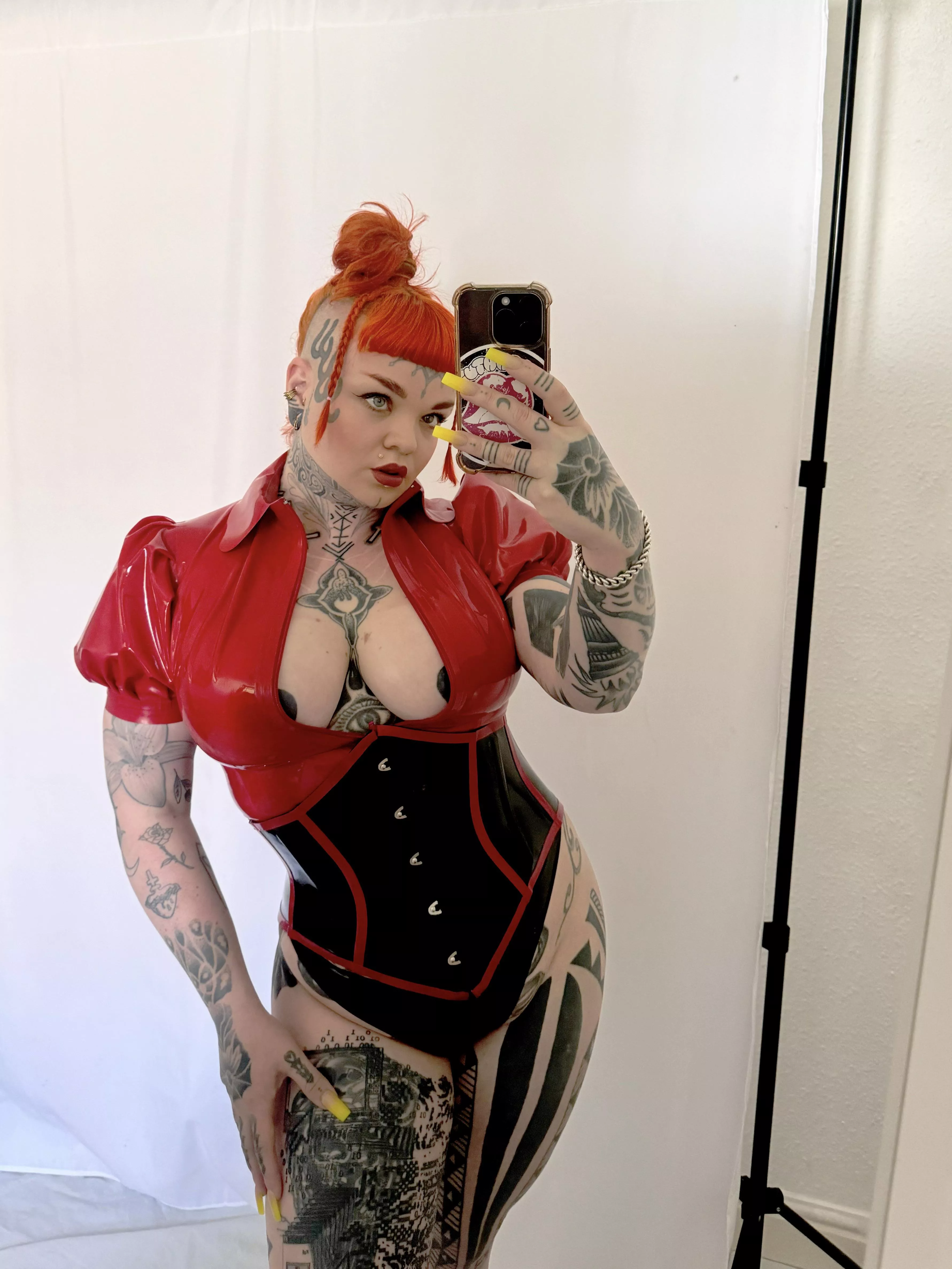 Red to match my hair posted by Lohhtuz