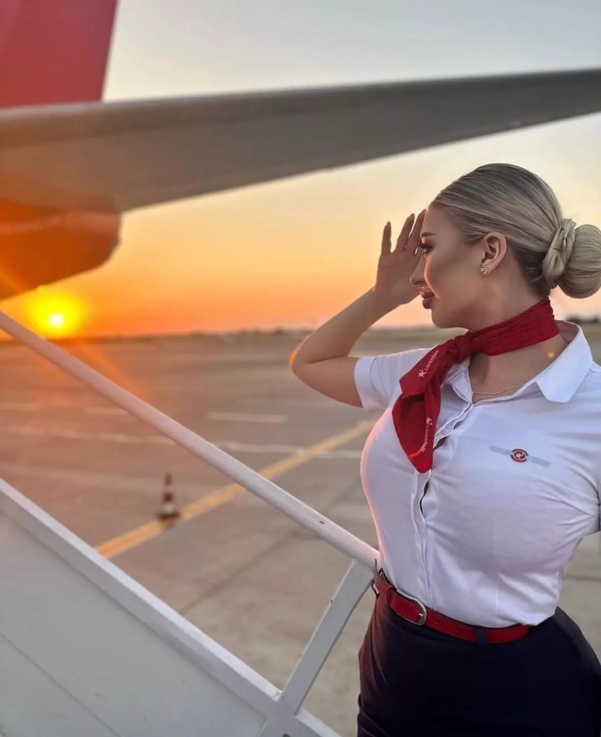 Stretching the buttons posted by FrequentTraveler_