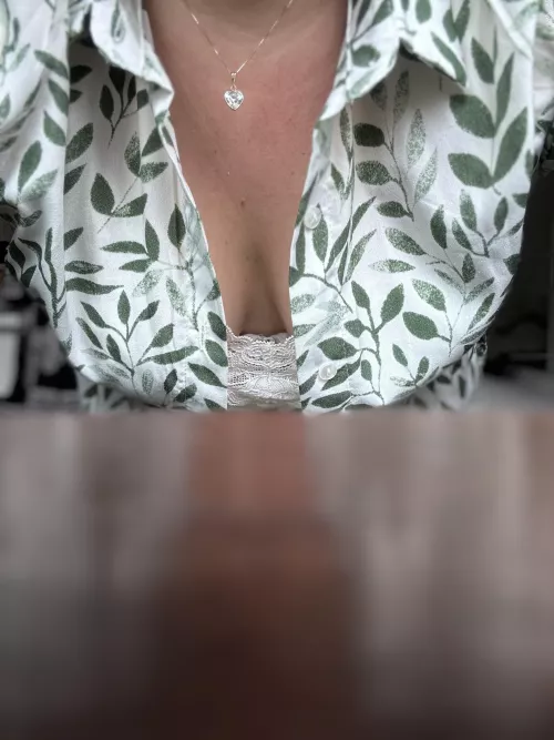 Sunday cleavage by SubSexcretary