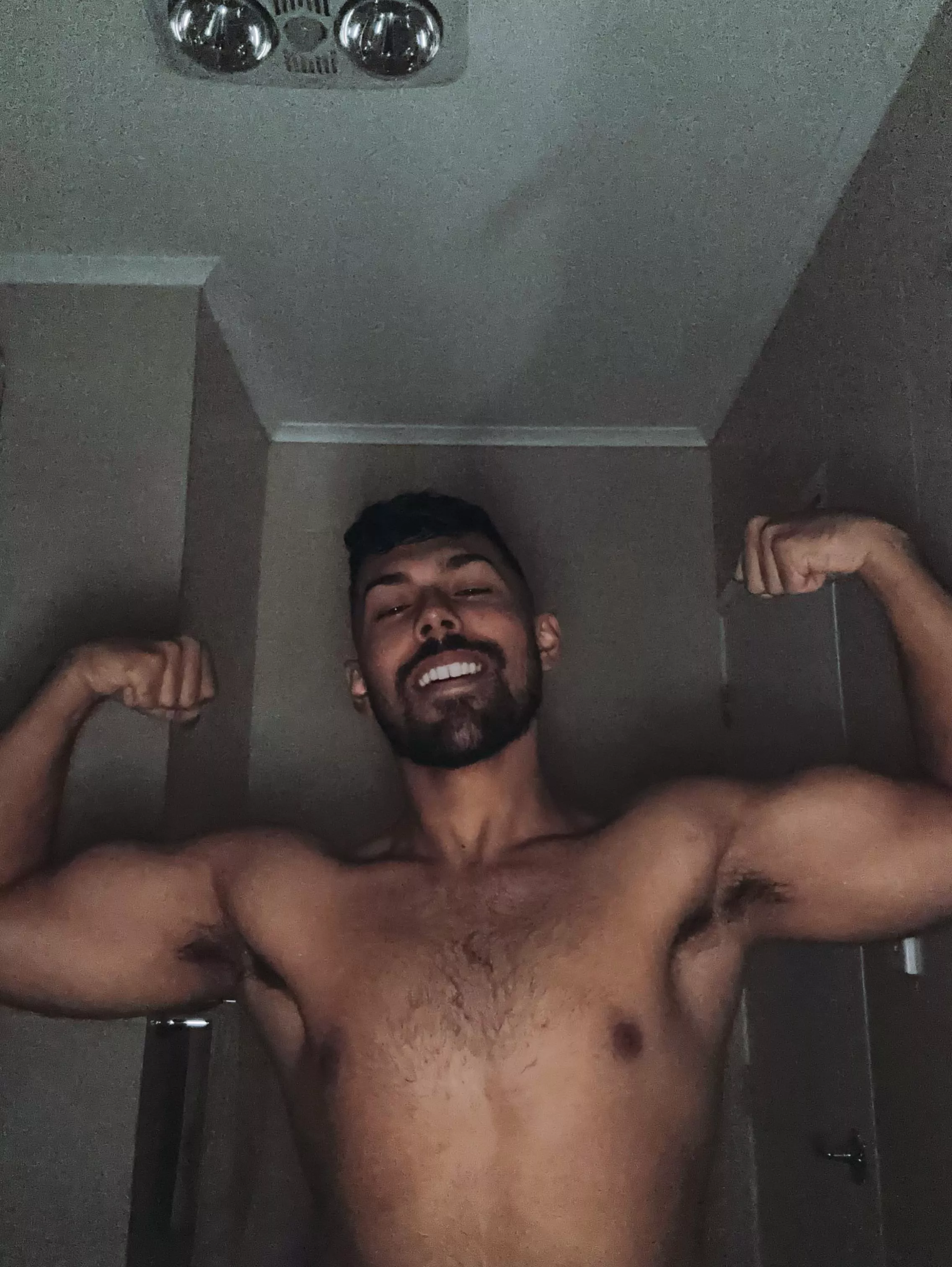 Wanna get crushed? posted by Expired_Twink