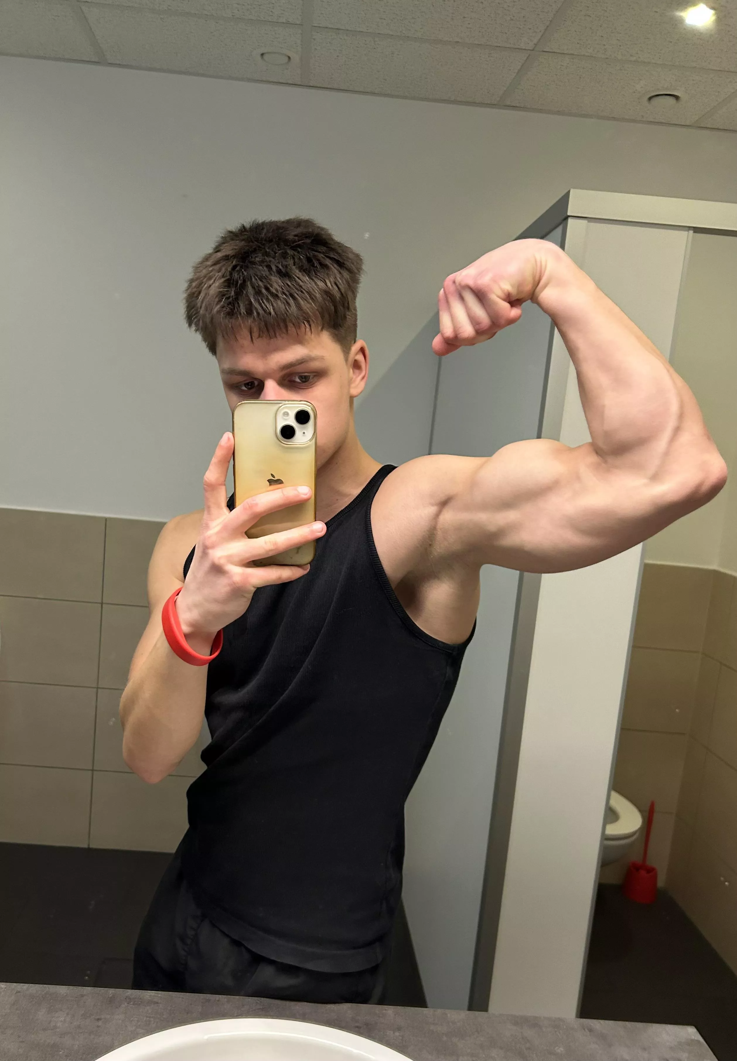 (19)Would you lick my post workout pit? posted by Select_Equipment4297