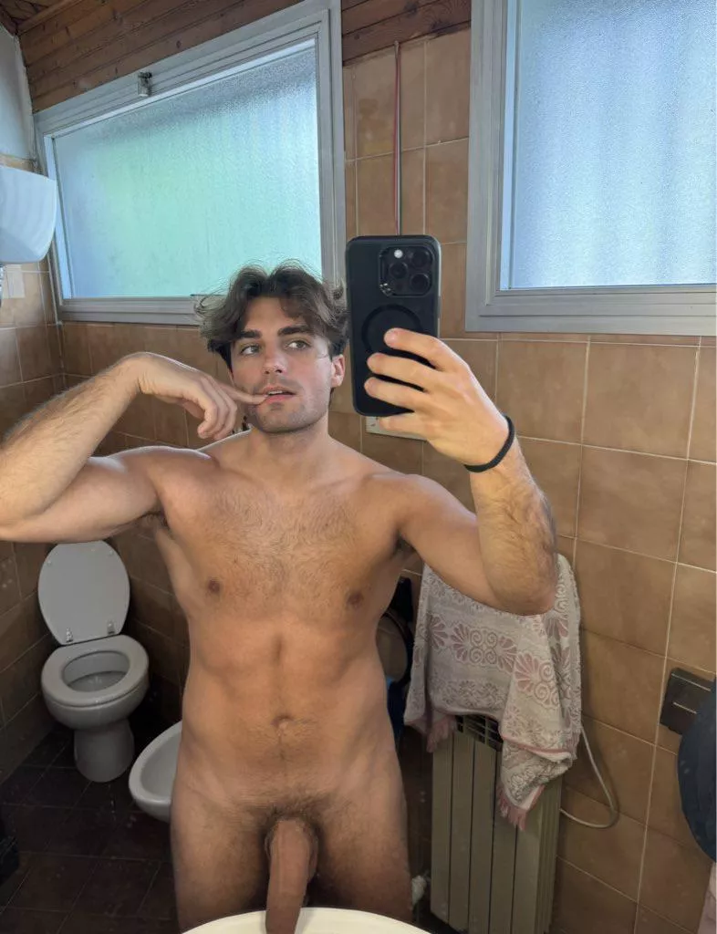 Big cock is looking for a cute bf  posted by HardHors3