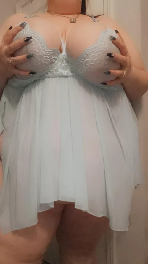 come take this off of me 😘 by itsmiaclover