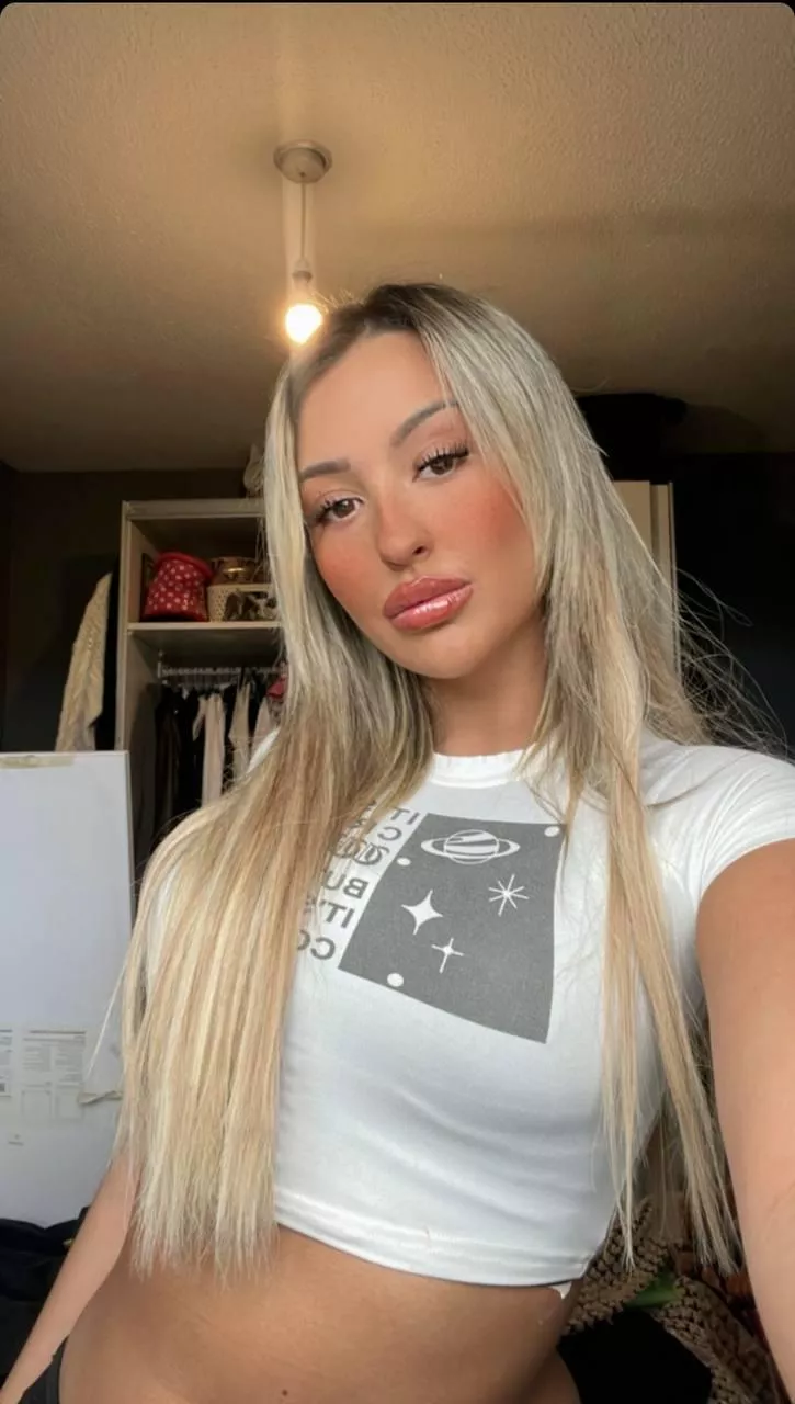 Confidence is key, especially in a crop top... posted by Educational-Win6082