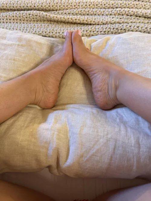 Happy Monday! It’s going to be a good day. by jenee_wyoming15