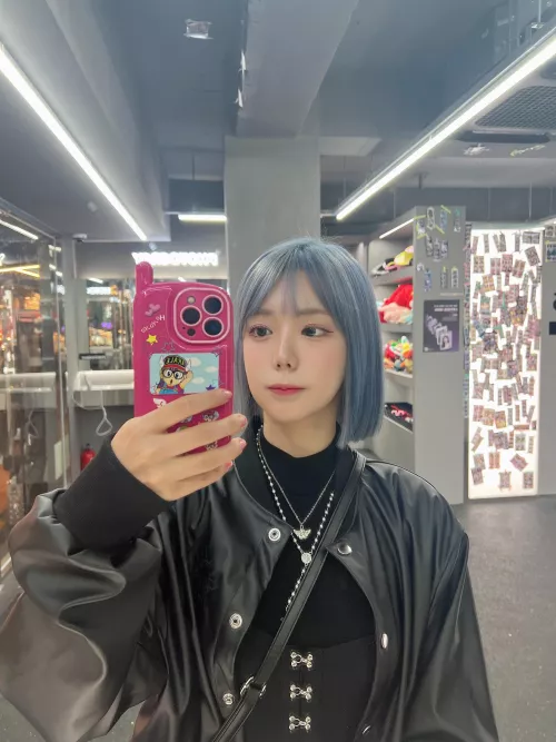 hiii ^^  by Minimum-Fisherman142