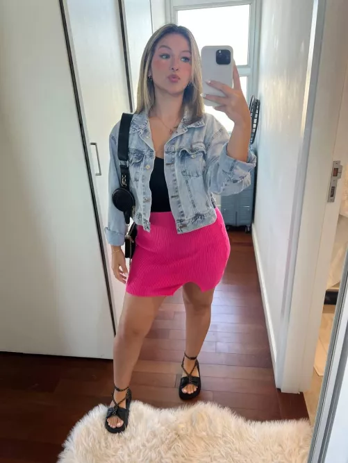 Its pink skirt Monday today. by sweet_isabellaXO