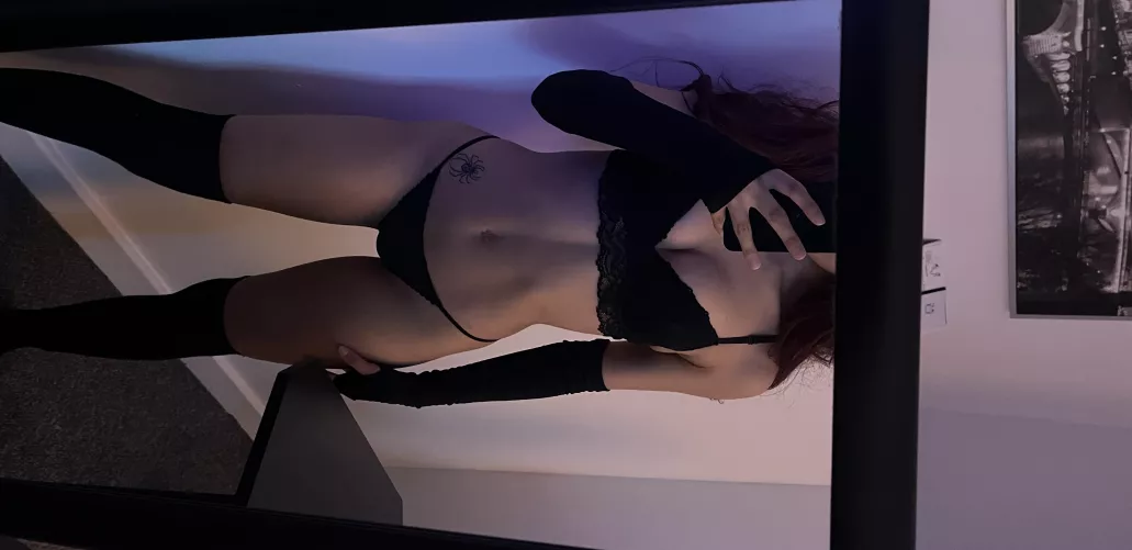 Let me be your everything, your safe space hehe by DelicateLilacx