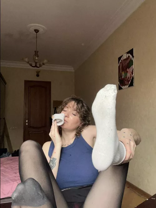 They smell like a holiday  by feetyourlick