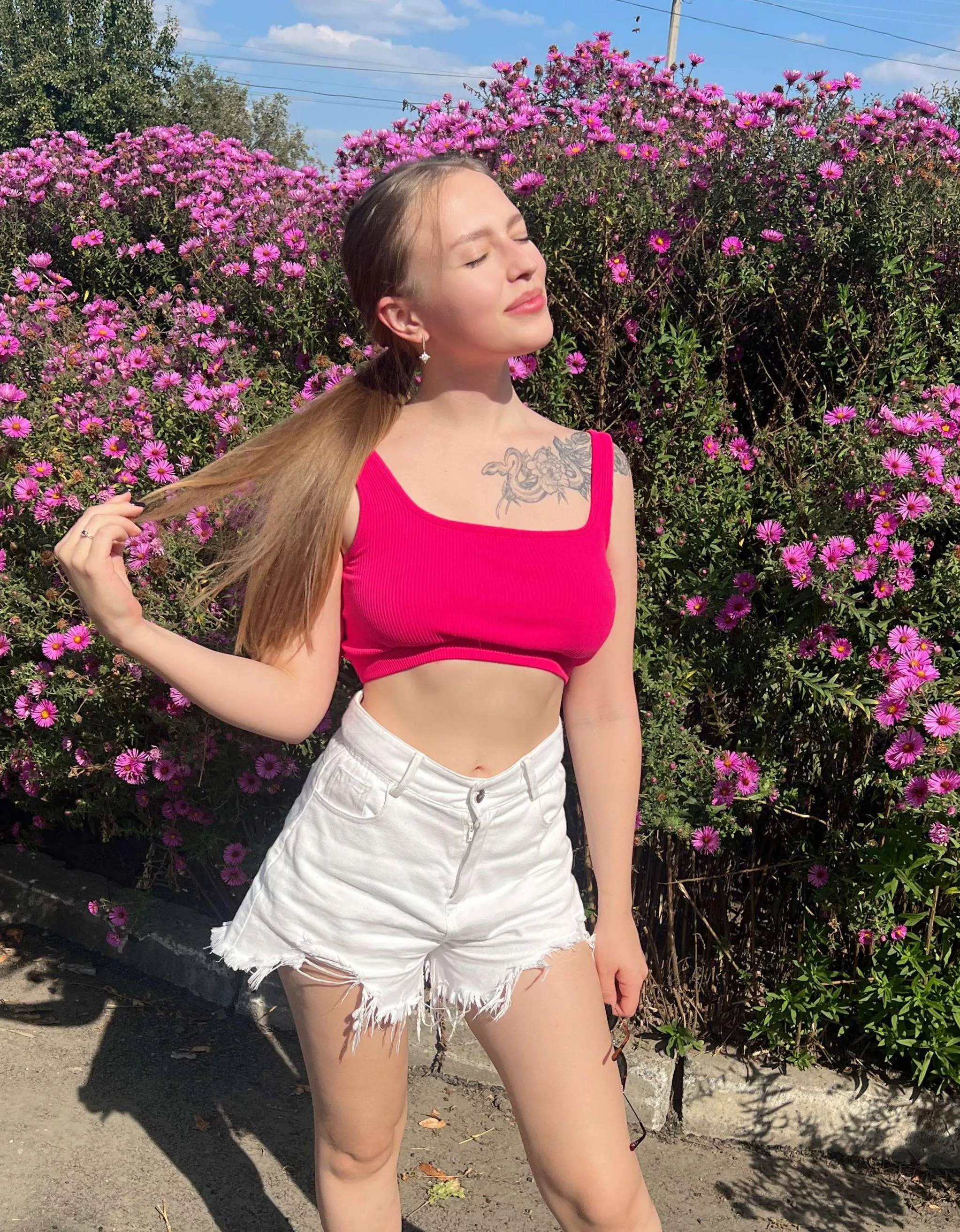 What beautiful flowers, aren't they? posted by BabySweetestt