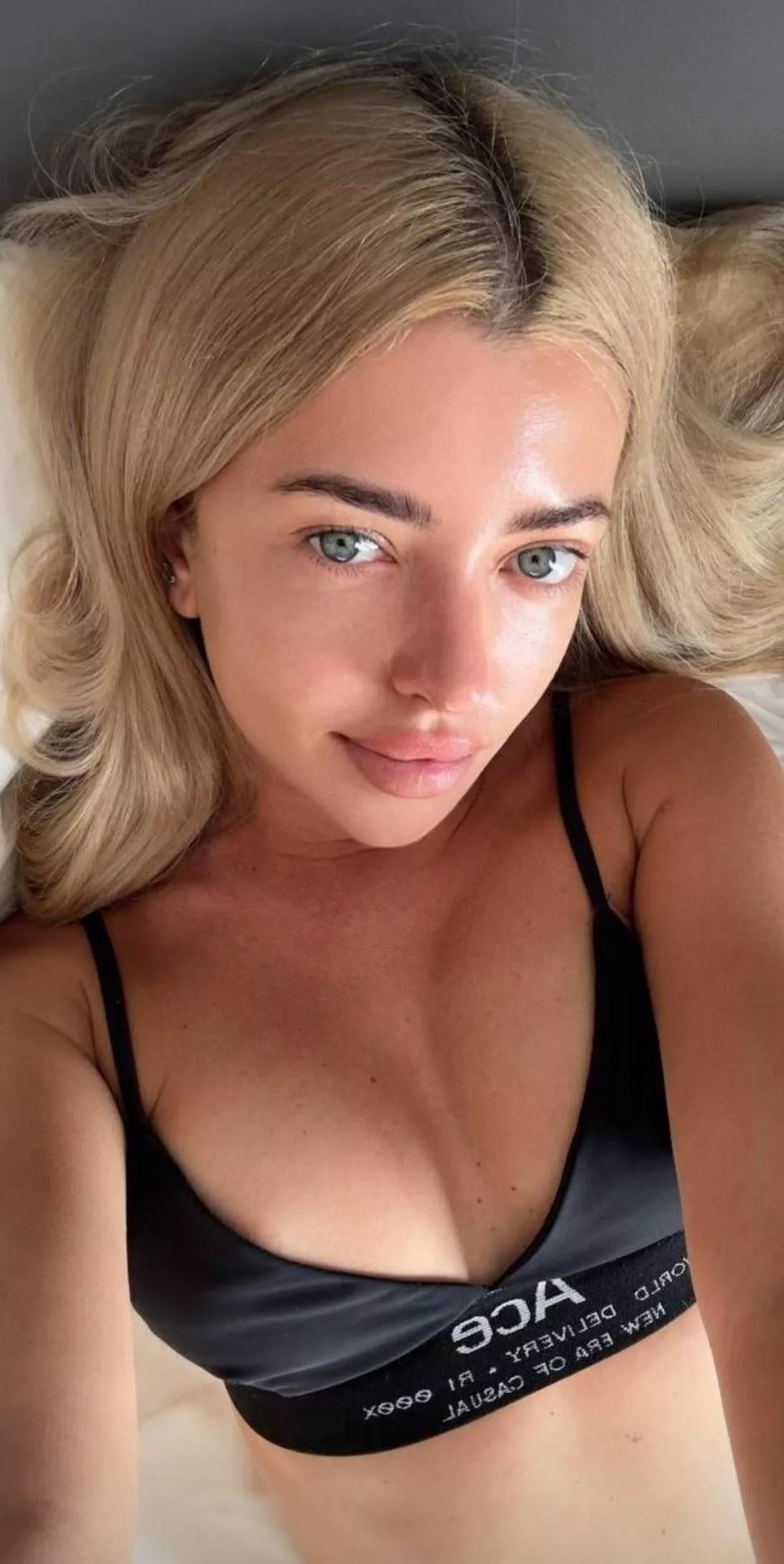 Would you let me send you selfie’s while you are at work? posted by AdelBaby