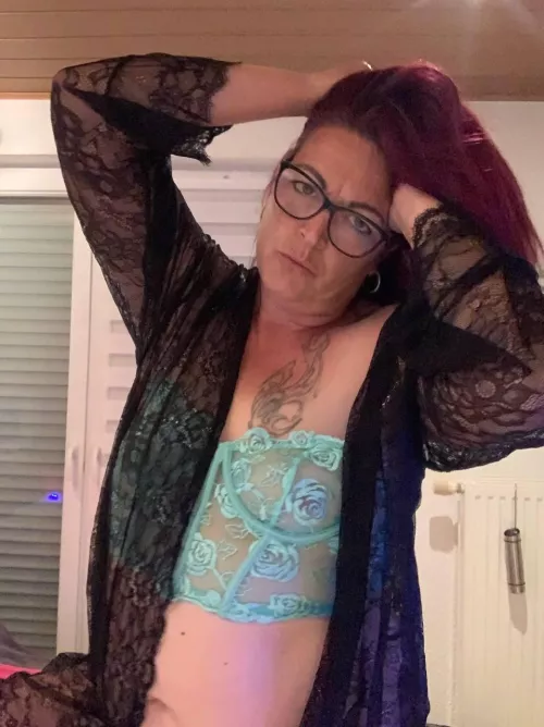 Can you fix my hair. I mean is red how you like it. Xx. by GlamorousCutie