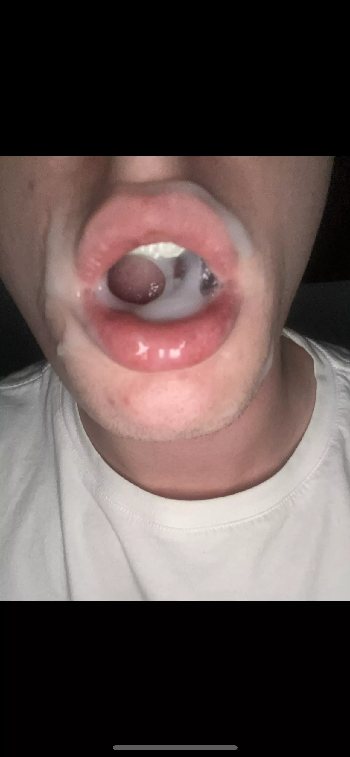 Hungry for more cum posted by Felixtwiny1